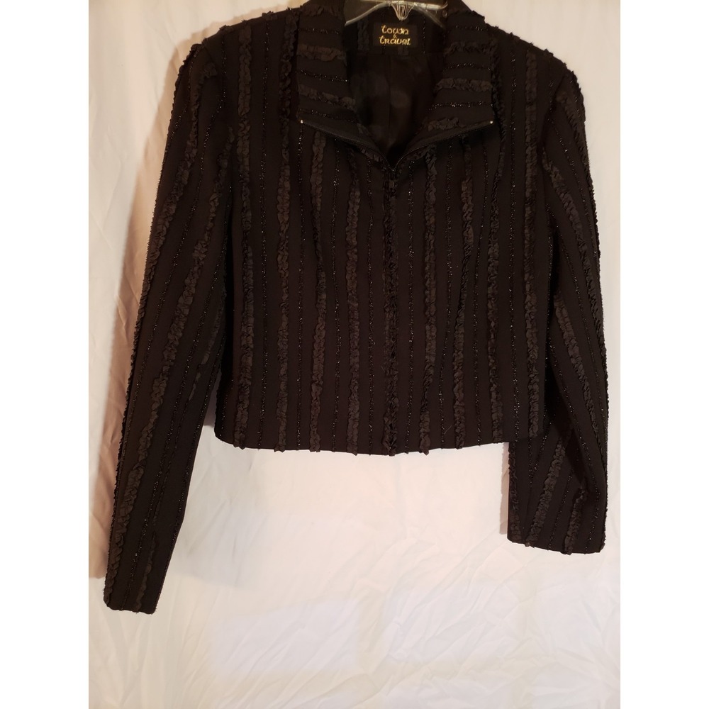 Women's Town And Travel Cropped Black Ruffled Jacket Size L
